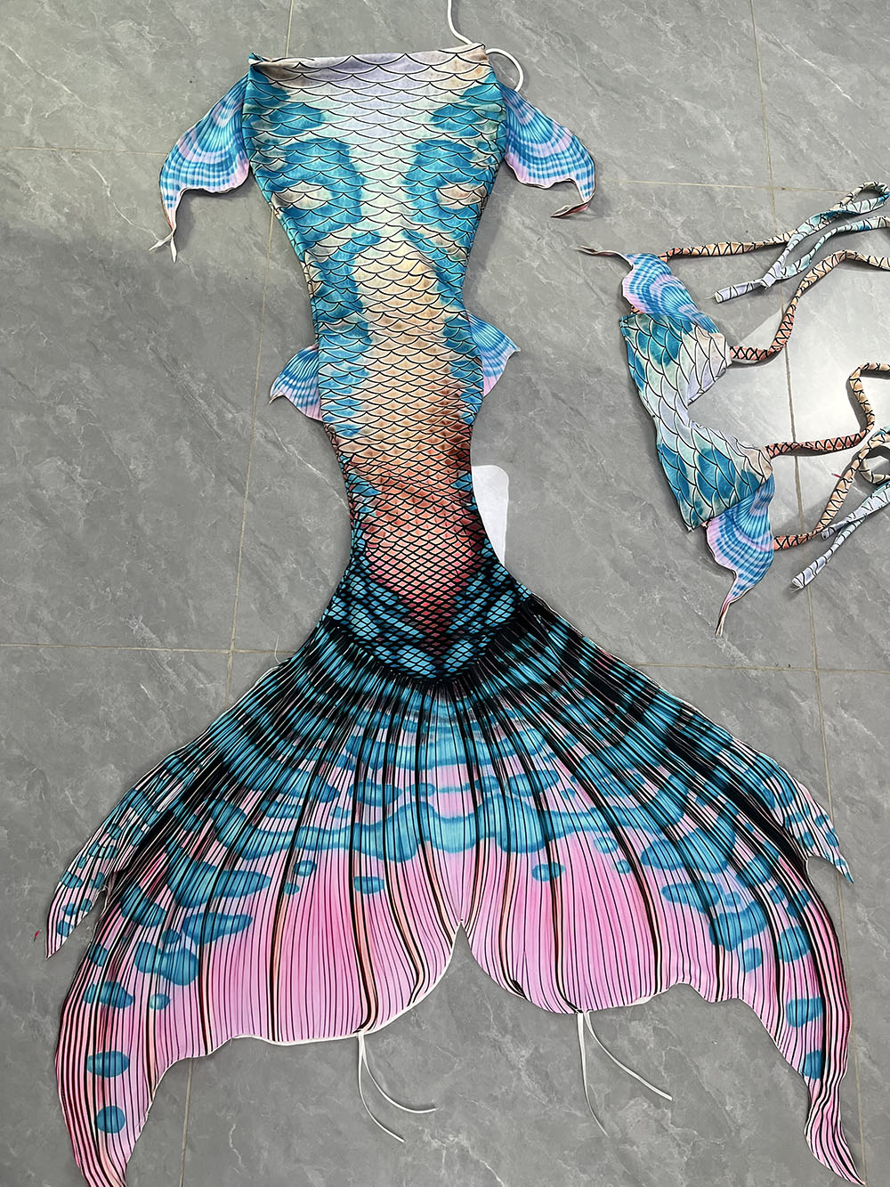 Buntes verträumtes Meerjungfra – Aquarium & Marine Museum Kota Kinabalu Bewertung und Preis